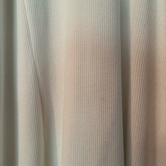 ALI & JAY White Beautiful Dress. Flowy Sleeves, Soft Textured Fabric. XL. NWT. - Picture 2 of 12